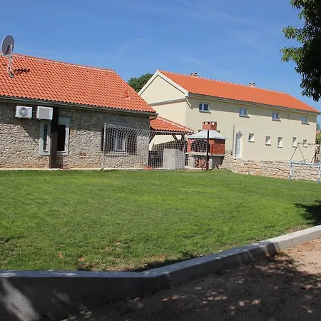 Villa Rural House Gluic *