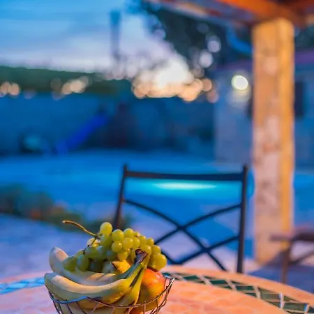 Rural House Gluic * Bogatić