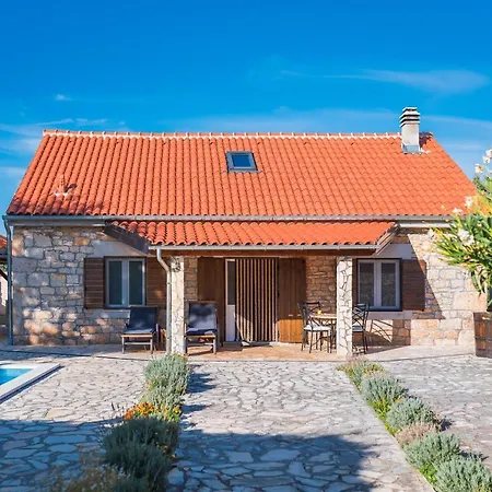 Rural House Gluic Bogatić