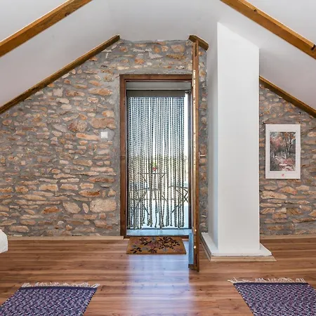 Villa Rural House Gluic Bogatić