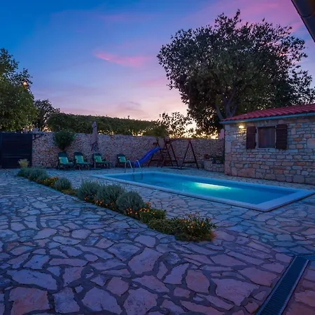 Rural House Gluic Villa