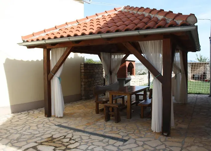 Villa Rural House Gluic Bogatić