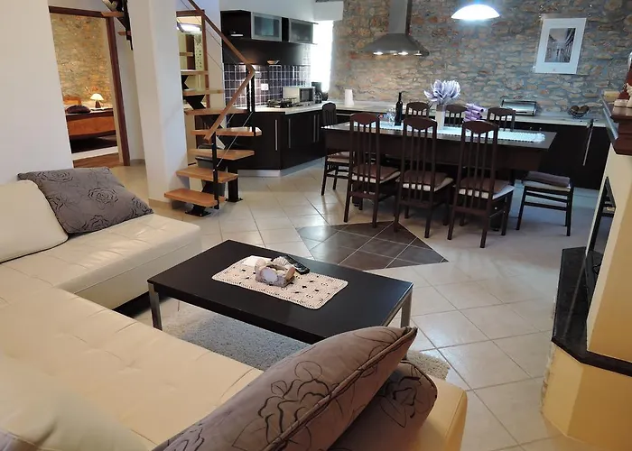 Villa Rural House Gluic Bogatić