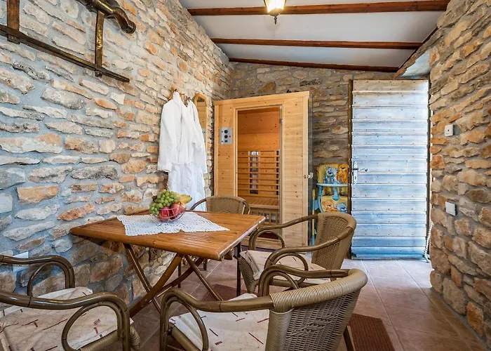 Rural House Gluic Bogatić