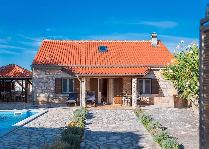 Rural House Gluic Bogatić