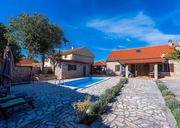 Rural House Gluic Villa