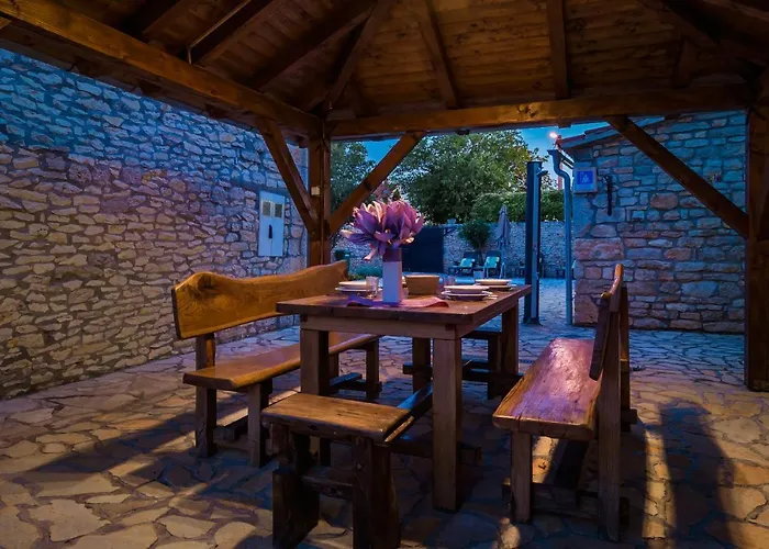 Rural House Gluic Bogatić